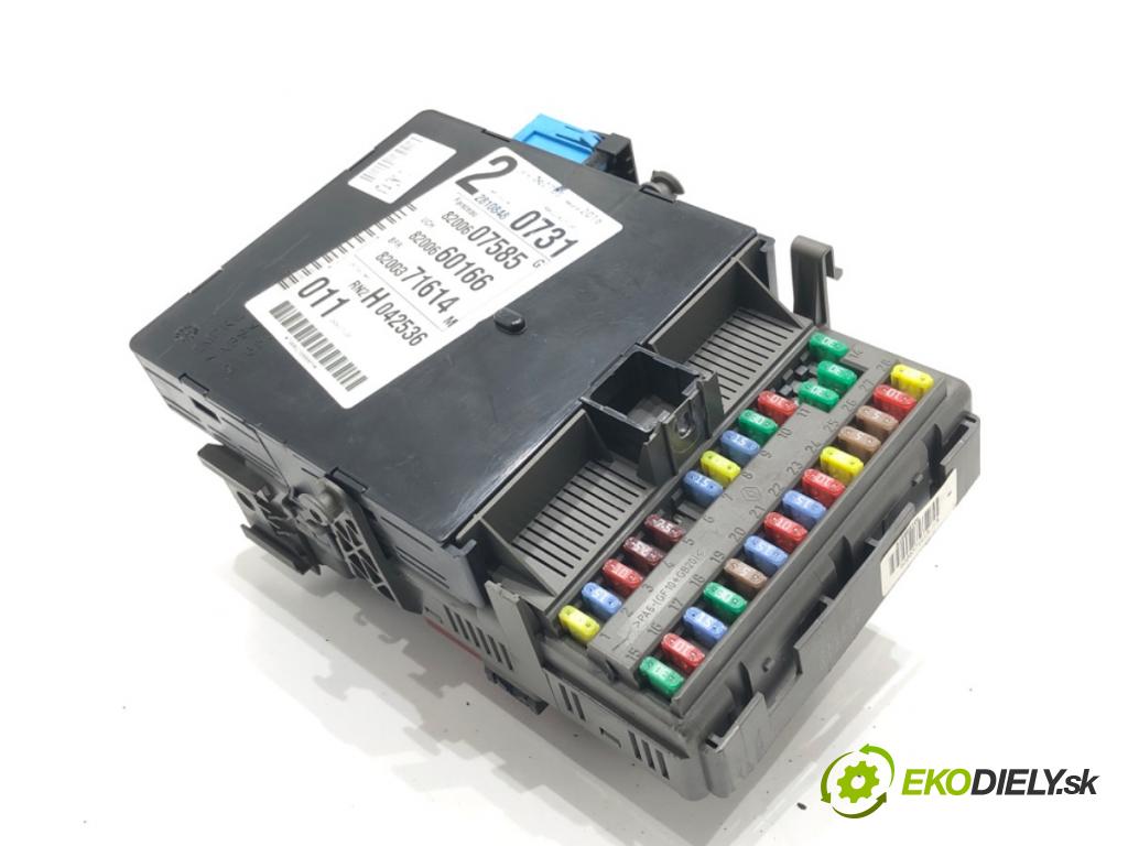 RENAULT LAGUNA II (BG0/1_) 2001 - 2007    1.6 16V (BG1G, BG1H) 82 kW [112 KM] benzyna 2005 - 2007  modul BSI 8200607585 (Pojistkové skříňky)