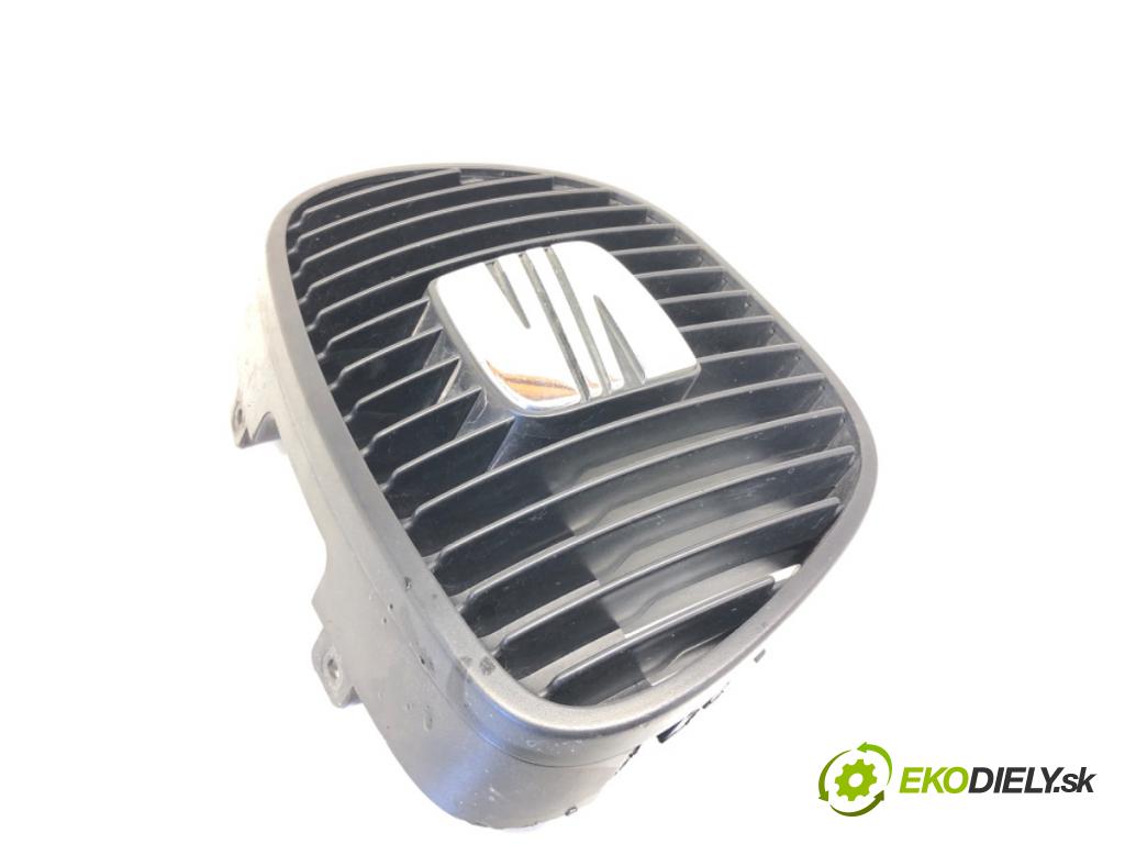 SEAT IBIZA III (6L1) 2002 - 2009    1.4 16V 55 kW [75 KM] benzyna 2002 - 2007  mřížka maska 6L0853654 (Mřížky (masky) chladičů)