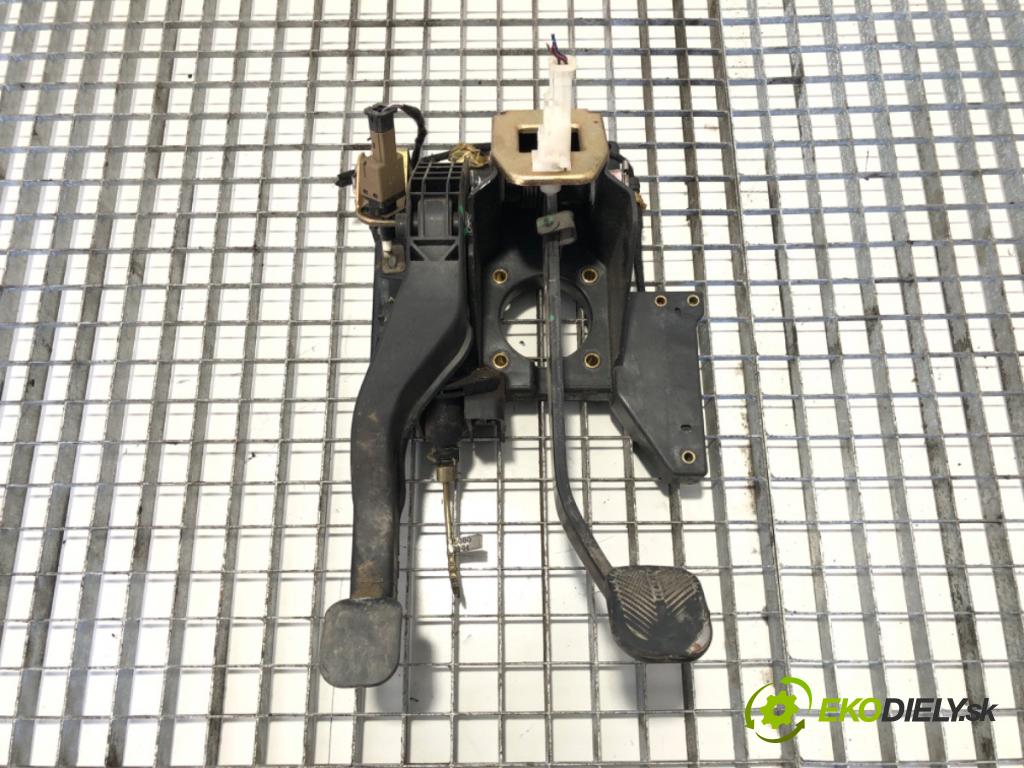 CITROEN JUMPER Autobus (244, Z_) 2002 - 2022    2.2 HDi 74 kW [101 KM] olej napędowy 2002 - 2022  PEDÁL: LS610502 (Pedále)