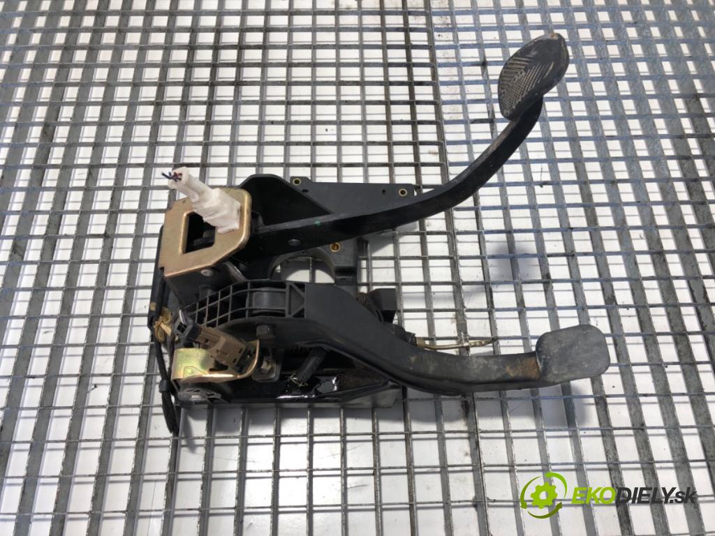 CITROEN JUMPER Autobus (244, Z_) 2002 - 2022    2.2 HDi 74 kW [101 KM] olej napędowy 2002 - 2022  PEDÁL: LS610502 (Pedále)