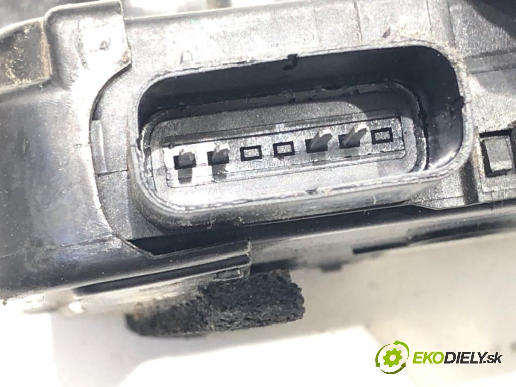 KIA SPORTAGE III (SL) 2009 - 2022    1.6 GDI 99 kW [135 KM] benzyna 2011 - 2022  zámok dveře levý zadní část 81410-3U000