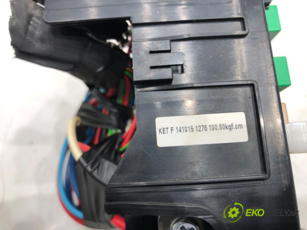 KIA SPORTAGE III (SL) 2009 - 2022    1.6 GDI 99 kW [135 KM] benzyna 2011 - 2022  skříňka poistková 91233-3U640 (Pojistkové skříňky)