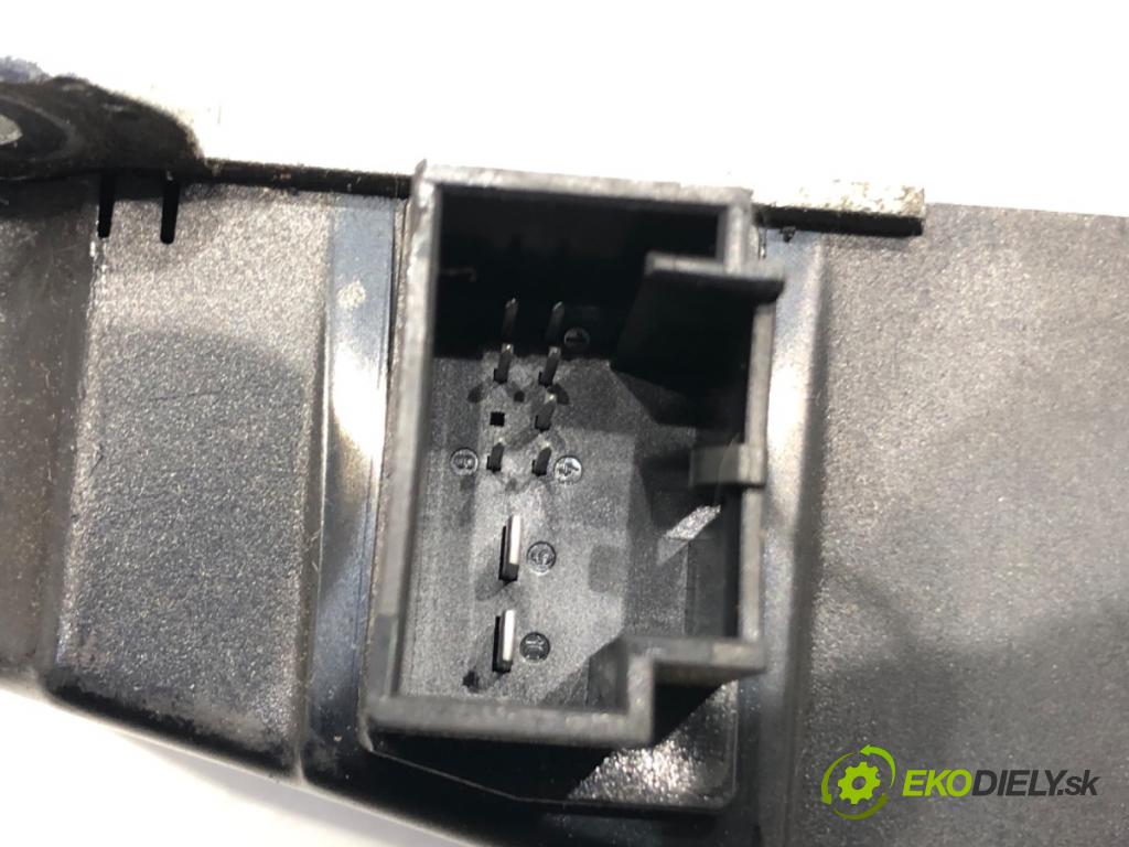 VW PASSAT B6 Variant (3C5) 2005 - 2011    2.0 TDI 103 kW [140 KM] olej napędowy 2005 - 2009  blokáda volantu 3C0905861G (Ostatné)