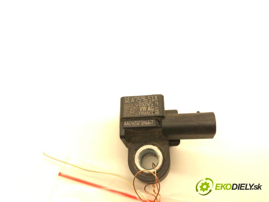 VW CADDY V Nadwozie pełne/minivan (SBA, SBH) 2020 - 2022    2.0 TDi BMT 90 kW [122 KM] olej napędowy 2020 - 2022  Snímač nárazu 1EA959651A (Snímače nárazu)