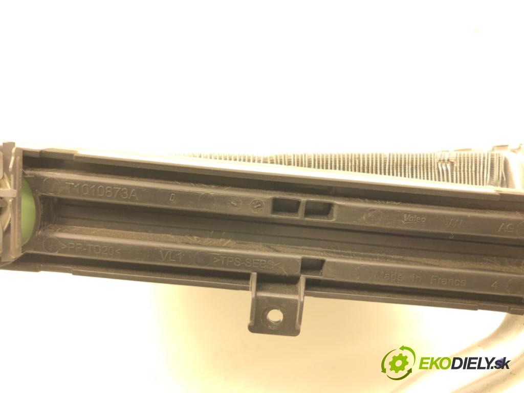 VW CADDY V Nadwozie pełne/minivan (SBA, SBH) 2020 - 2022    2.0 TDi BMT 90 kW [122 KM] olej napędowy 2020 - 2022  topné těleso radiátor topení 5Q0819031 (Radiátory topení)