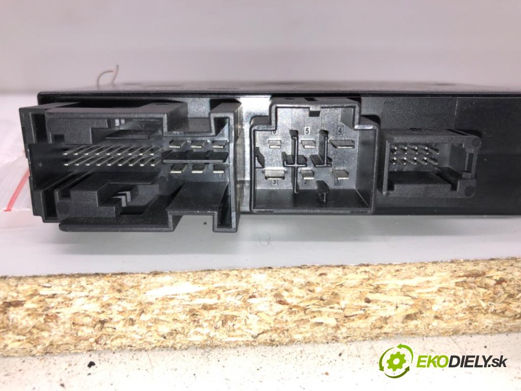 VW CADDY V Nadwozie pełne/minivan (SBA, SBH) 2020 - 2022    2.0 TDi BMT 90 kW [122 KM] olej napędowy 2020 - 2022  Modul ťažného oka 5H0907383 (Ostatné)