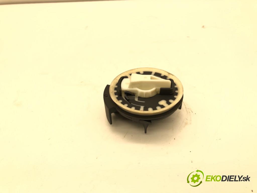 VW CADDY V Nadwozie pełne/minivan (SBA, SBH) 2020 - 2022    2.0 TDi BMT 90 kW [122 KM] olej napędowy 2020 - 2022  Snímač nárazu 1EA959354 (Snímače nárazu)