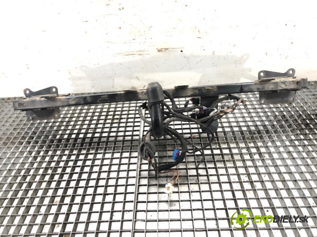 VW CADDY V Nadwozie pełne/minivan (SBA, SBH) 2020 - 2022    2.0 TDi BMT 90 kW [122 KM] olej napędowy 2020 - 2022  Hák tažné zařízení 2K7803881B (Tažná zařízení)