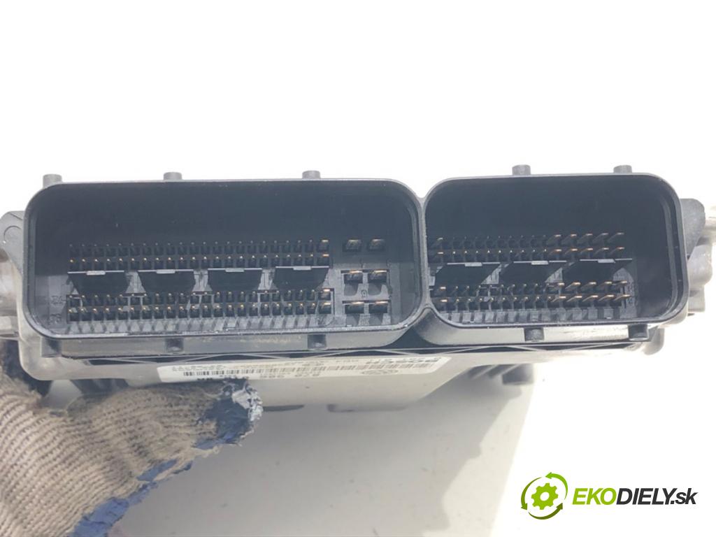 VW TRANSPORTER V Autobus (7HB, 7HJ, 7EB, 7EJ) 2003 - 2015    2.5 TDI 4motion 96 kW [130 KM] olej napędowy 2004 - 2009  riadiaca jednotka Motor 070906016BA (Riadiace jednotky)