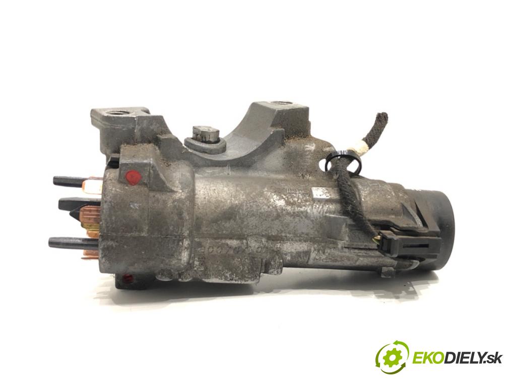 VW TRANSPORTER V Autobus (7HB, 7HJ, 7EB, 7EJ) 2003 - 2015    2.5 TDI 4motion 96 kW [130 KM] olej napędowy 2004 - 2009  spinačka 4B0905851C (Spínacie skrinky a kľúče)