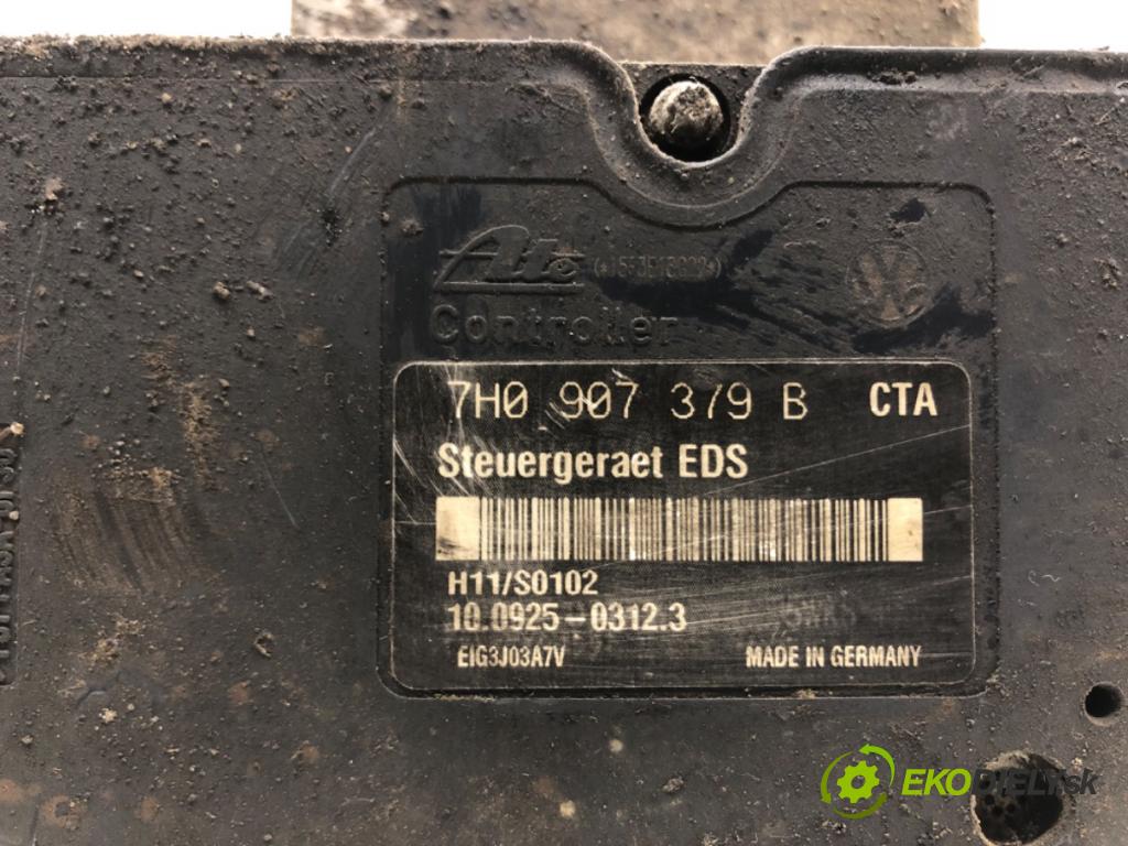 VW TRANSPORTER V Autobus (7HB, 7HJ, 7EB, 7EJ) 2003 - 2015    2.5 TDI 4motion 96 kW [130 KM] olej napędowy 2004 - 2009  Pumpa ABS 7H0614111B (Pumpy ABS)