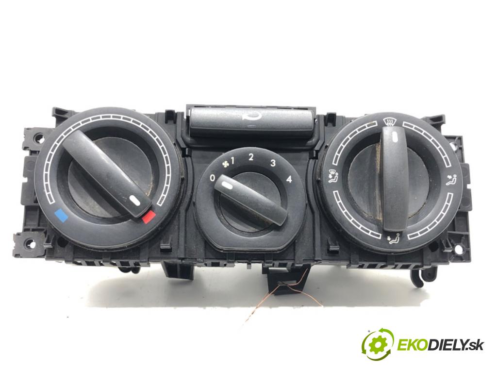 VW TRANSPORTER V Autobus (7HB, 7HJ, 7EB, 7EJ) 2003 - 2015    2.5 TDI 4motion 96 kW [130 KM] olej napędowy 2004 - 2009  Panel ovládania kúrenia 7H0819045A (Prepínače, spínače, tlačidlá a ovládače kúrenia)