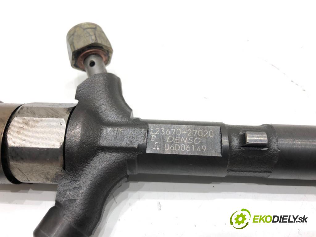 TOYOTA COROLLA (_E12_) 2001 - 2007    2.0 D-4D (CDE120R_, CDE120L_) 85 kW [116 KM] olej napędowy 2003 - 2007  vstrekovač 23670-27020 (Vstrekovače)