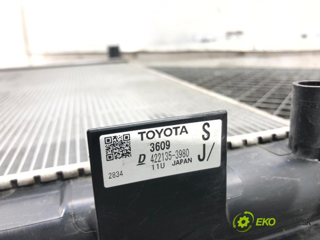 TOYOTA RAV 4 IV (_A4_) 2012 - 2022    2.5 Hybrid (AVA42_) 114 kW [155 KM] Hybryda silnik benzynowy / elektryczny 2015 - 2018  Chladič vody 422135-3980 (Chladiče vody)