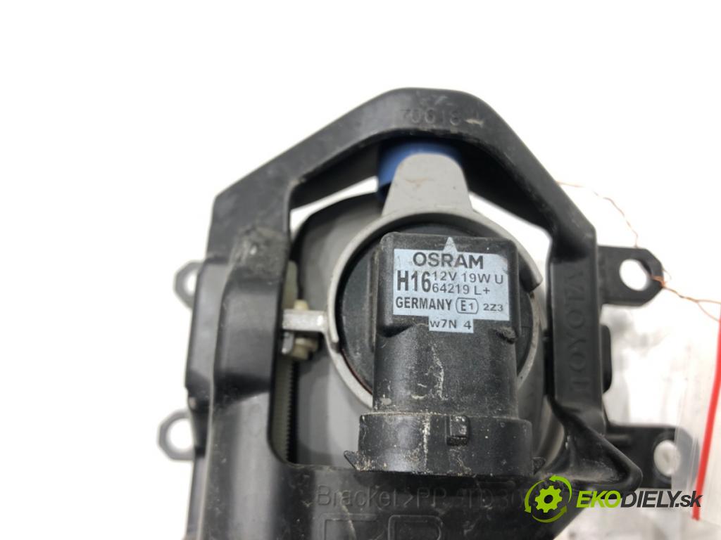 TOYOTA RAV 4 IV (_A4_) 2012 - 2022    2.5 Hybrid (AVA42_) 114 kW [155 KM] Hybryda silnik benzynowy / elektryczny 2015 - 2018  hmlové svetlo, hmlovka pravý přední část 12-580
