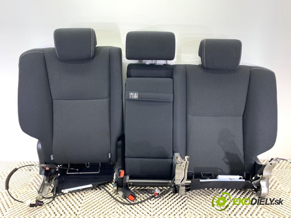 TOYOTA RAV 4 IV (_A4_) 2012 - 2022    2.5 Hybrid (AVA42_) 114 kW [155 KM] Hybryda silnik benzynowy / elektryczny 2015 - 2018  Sedadlo druhý rad
