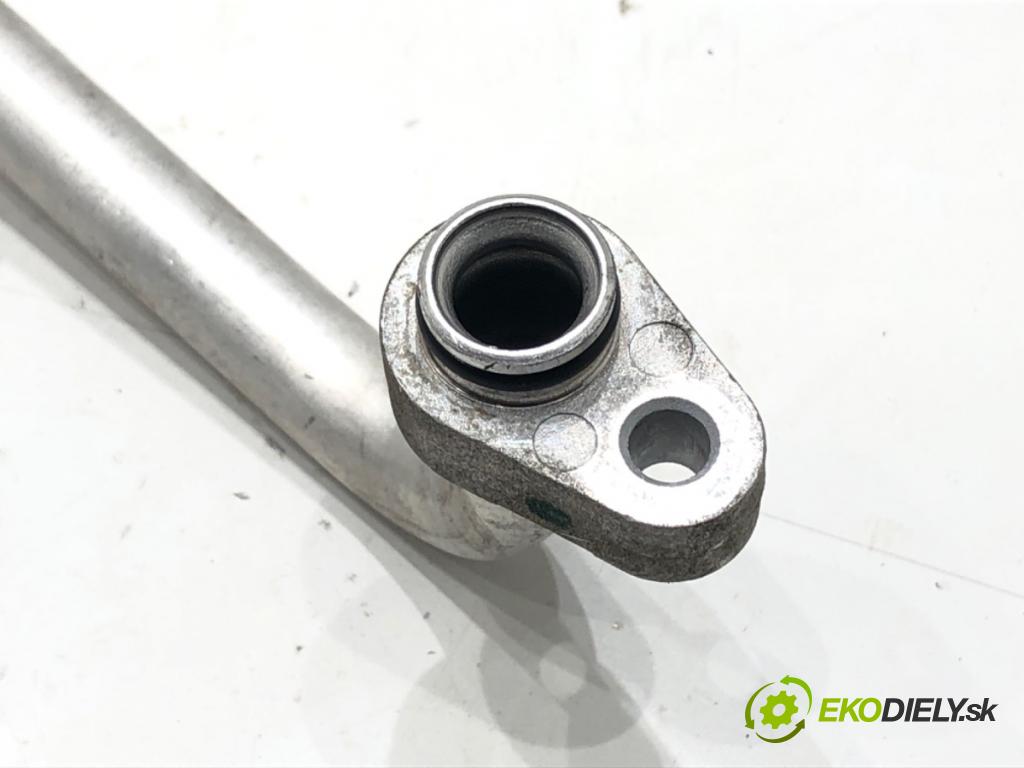 TOYOTA RAV 4 IV (_A4_) 2012 - 2022    2.5 Hybrid (AVA42_) 114 kW [155 KM] Hybryda silnik benzynowy / elektryczny 2015 - 2018  rúrka klimatizácie  (Rúrky klimatizácie)