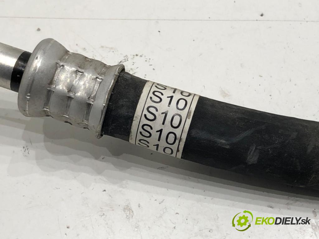 TOYOTA RAV 4 IV (_A4_) 2012 - 2022    2.5 Hybrid (AVA42_) 114 kW [155 KM] Hybryda silnik benzynowy / elektryczny 2015 - 2018  rúrka klimatizácie  (Rúrky klimatizácie)