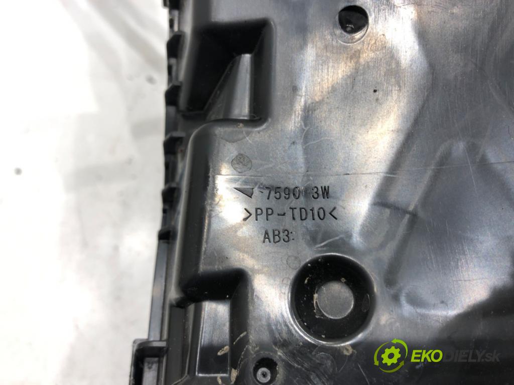 TOYOTA RAV 4 IV (_A4_) 2012 - 2022    2.5 Hybrid (AVA42_) 114 kW [155 KM] Hybryda silnik benzynowy / elektryczny 2015 - 2018  skříňka poistková 82662-42611 (Pojistkové skříňky)