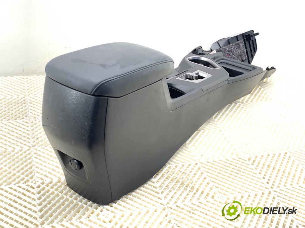 TOYOTA RAV 4 IV (_A4_) 2012 - 2022    2.5 Hybrid (AVA42_) 114 kW [155 KM] Hybryda silnik benzynowy / elektryczny 2015 - 2018  Tunel stredový  (Stredový tunel / panel)