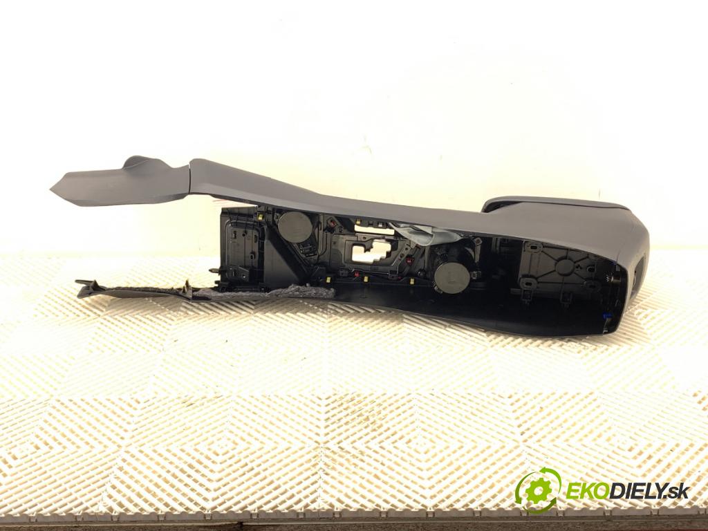 TOYOTA RAV 4 IV (_A4_) 2012 - 2022    2.5 Hybrid (AVA42_) 114 kW [155 KM] Hybryda silnik benzynowy / elektryczny 2015 - 2018  Tunel středový  (Středový tunel / panel)