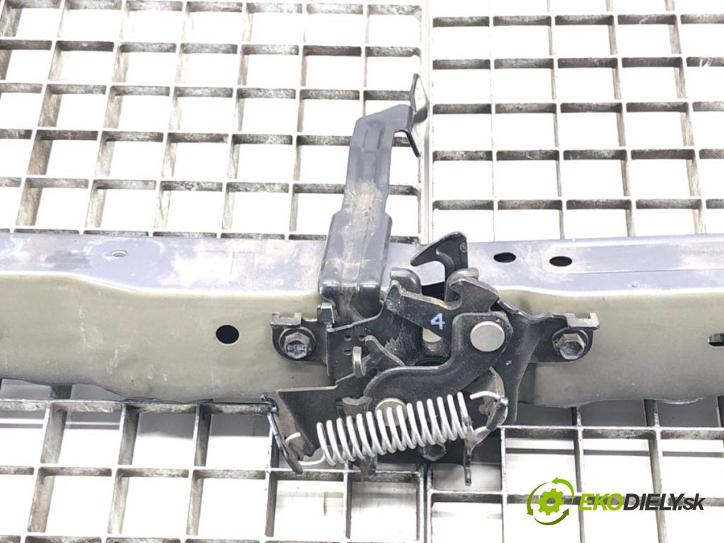 TOYOTA RAV 4 IV (_A4_) 2012 - 2022    2.5 Hybrid (AVA42_) 114 kW [155 KM] Hybryda silnik benzynowy / elektryczny 2015 - 2018  výztuha horní  (Výztuhy)