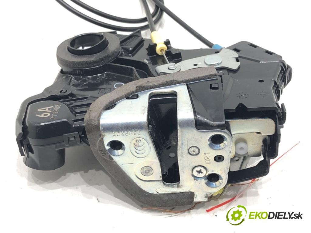 TOYOTA RAV 4 IV (_A4_) 2012 - 2022    2.5 Hybrid (AVA42_) 114 kW [155 KM] Hybryda silnik benzynowy / elektryczny 2015 - 2018  zámok dveře levý přední část 7112908