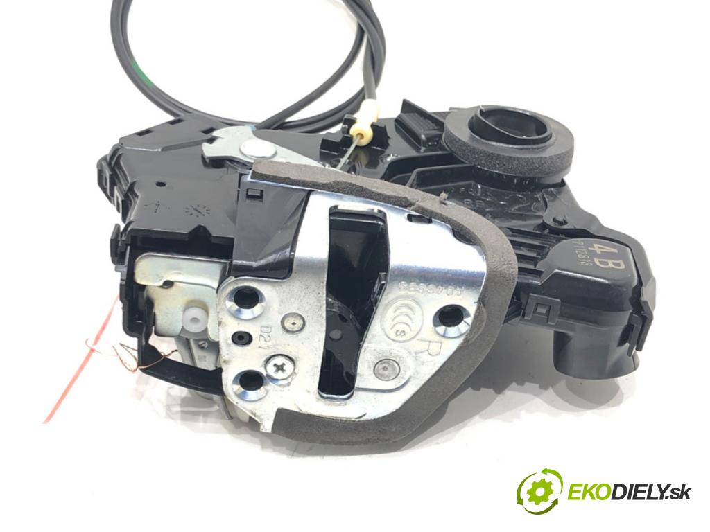 TOYOTA RAV 4 IV (_A4_) 2012 - 2022    2.5 Hybrid (AVA42_) 114 kW [155 KM] Hybryda silnik benzynowy / elektryczny 2015 - 2018  zámok dveře pravý přední část 7112818