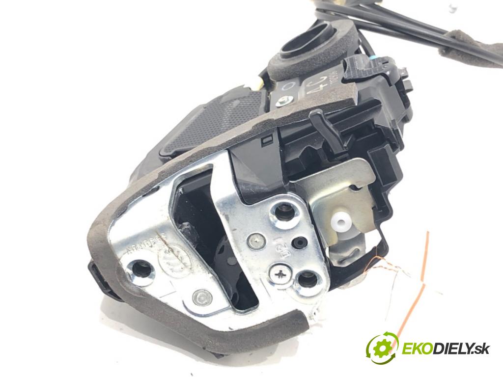 TOYOTA RAV 4 IV (_A4_) 2012 - 2022    2.5 Hybrid (AVA42_) 114 kW [155 KM] Hybryda silnik benzynowy / elektryczny 2015 - 2018  zámok dveře levý zadní část 7112906