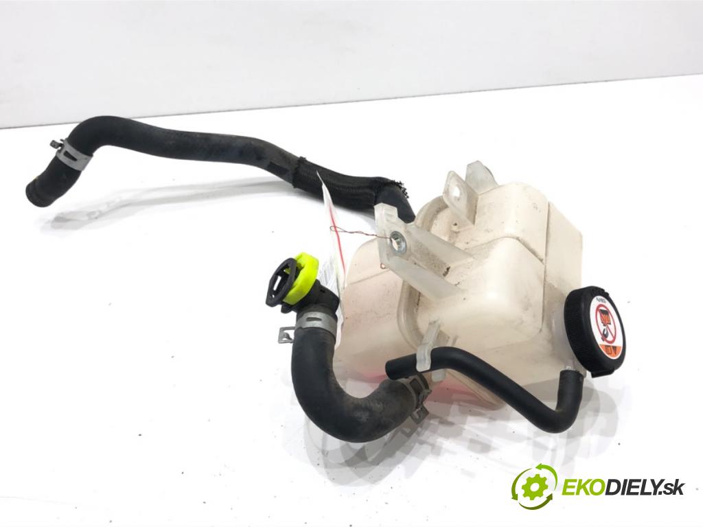 TOYOTA RAV 4 IV (_A4_) 2012 - 2022    2.5 Hybrid (AVA42_) 114 kW [155 KM] Hybryda silnik benzynowy / elektryczny 2015 - 2018  Nádržka vyrovnávacia (kvapaliny) chladiaceho 