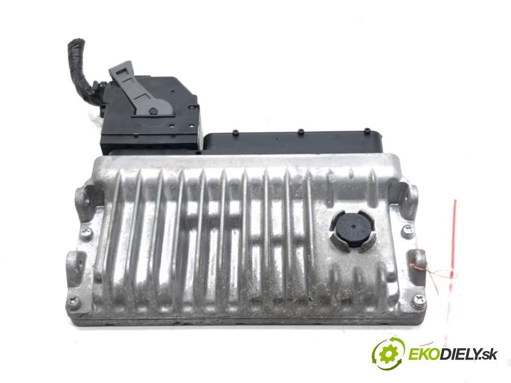 TOYOTA RAV 4 IV (_A4_) 2012 - 2022    2.5 Hybrid (AVA42_) 114 kW [155 KM] Hybryda silnik benzynowy / elektryczny 2015 - 2018  riadiaca jednotka Motor 89661-42K80 (Riadiace jednotky)