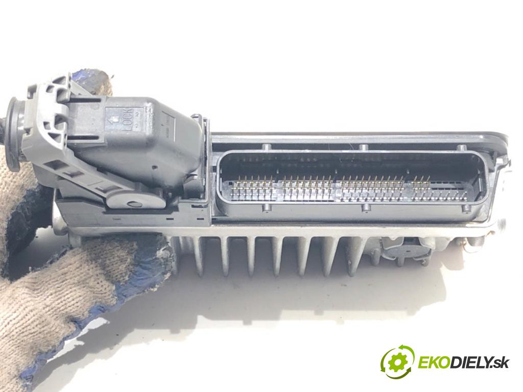 TOYOTA RAV 4 IV (_A4_) 2012 - 2022    2.5 Hybrid (AVA42_) 114 kW [155 KM] Hybryda silnik benzynowy / elektryczny 2015 - 2018  riadiaca jednotka Motor 89661-42K80 (Riadiace jednotky)