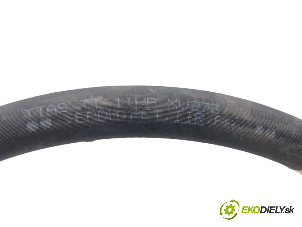 TOYOTA RAV 4 IV (_A4_) 2012 - 2022    2.5 Hybrid (AVA42_) 114 kW [155 KM] Hybryda silnik benzynowy / elektryczny 2015 - 2018  rúrka klimatizácie  (Rúrky klimatizácie)