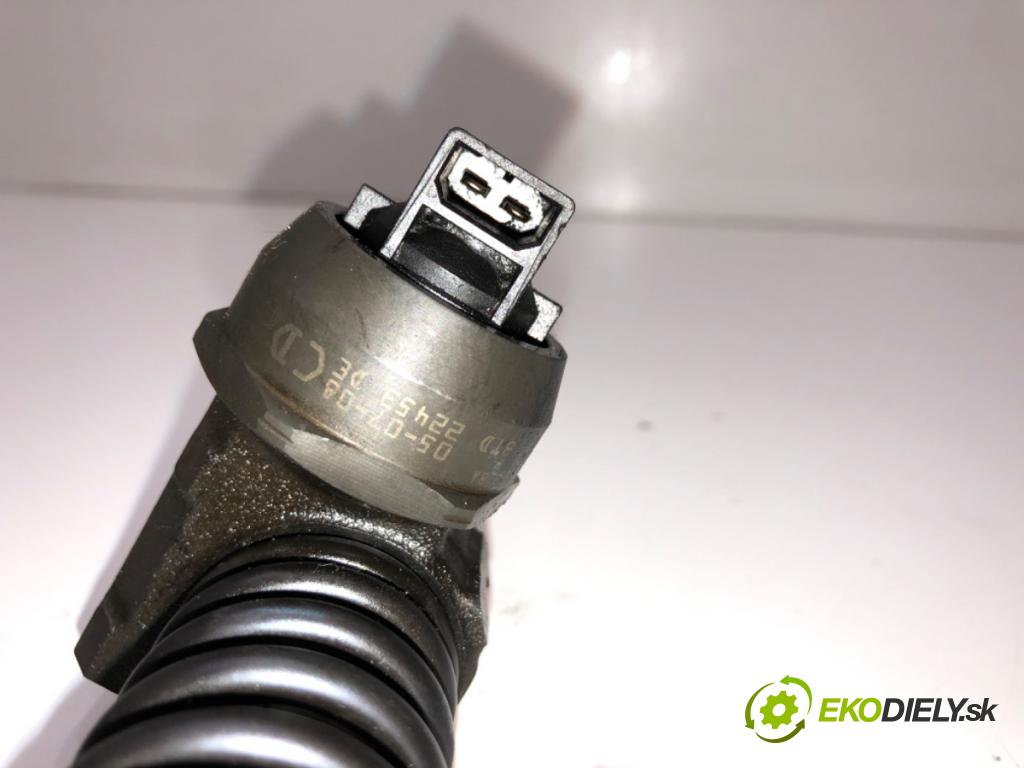 SKODA SUPERB I (3U4) 2001 - 2008    1.9 TDI 96 kW [130 KM] olej napędowy 2001 - 2008  vstrekovač 038130073BA (Vstrekovače)