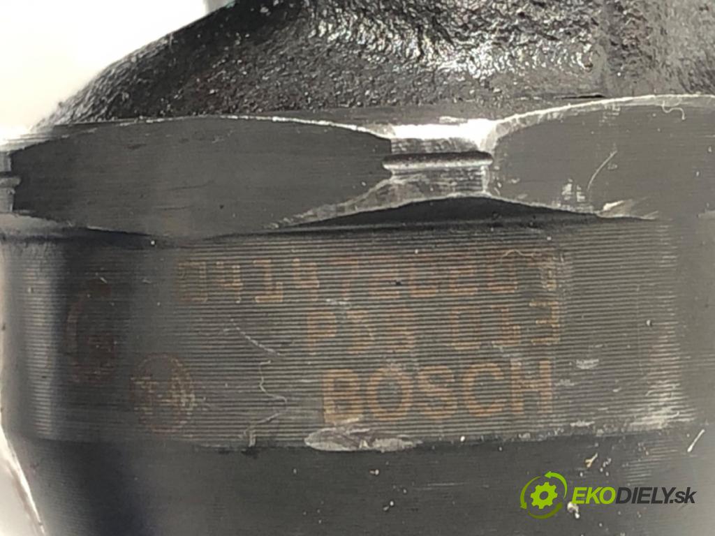 AUDI A4 B6 (8E2) 2000 - 2005    1.9 TDI 96 kW [130 KM] olej napędowy 2000 - 2004  vstrekovač 038130073AN (Vstrekovače)