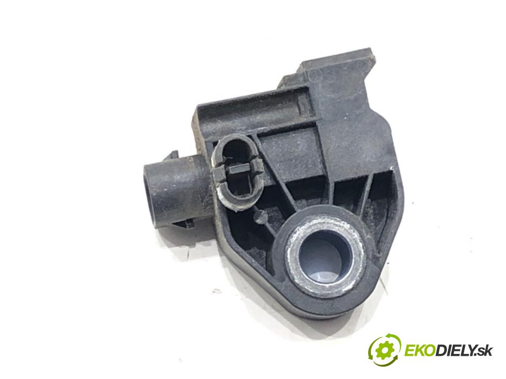 AUDI A8 D5 (4N2, 4N8) 2017 - 2022    60 TFSI Mild Hybrid quattro 338 kW [460 KM] Hybryda silnik benzynowy / elektryczny 2018 - 2022  Snímač nárazu 4N0959651D (Snímače nárazu)