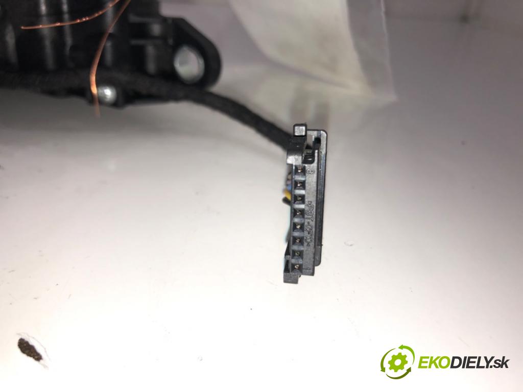 AUDI A8 D5 (4N2, 4N8) 2017 - 2022    60 TFSI Mild Hybrid quattro 338 kW [460 KM] Hybryda silnik benzynowy / elektryczny 2018 - 2022  Kulisa 4N1713041D (Rýchlostné páky / kulisy)