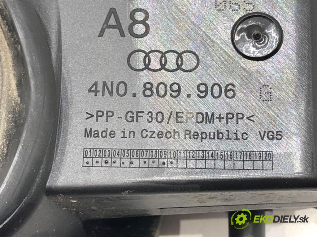 AUDI A8 D5 (4N2, 4N8) 2017 - 2022    60 TFSI Mild Hybrid quattro 338 kW [460 KM] Hybryda silnik benzynowy / elektryczny 2018 - 2022  Dvierka nádrže paliva 4N0809906G (Ostatné)