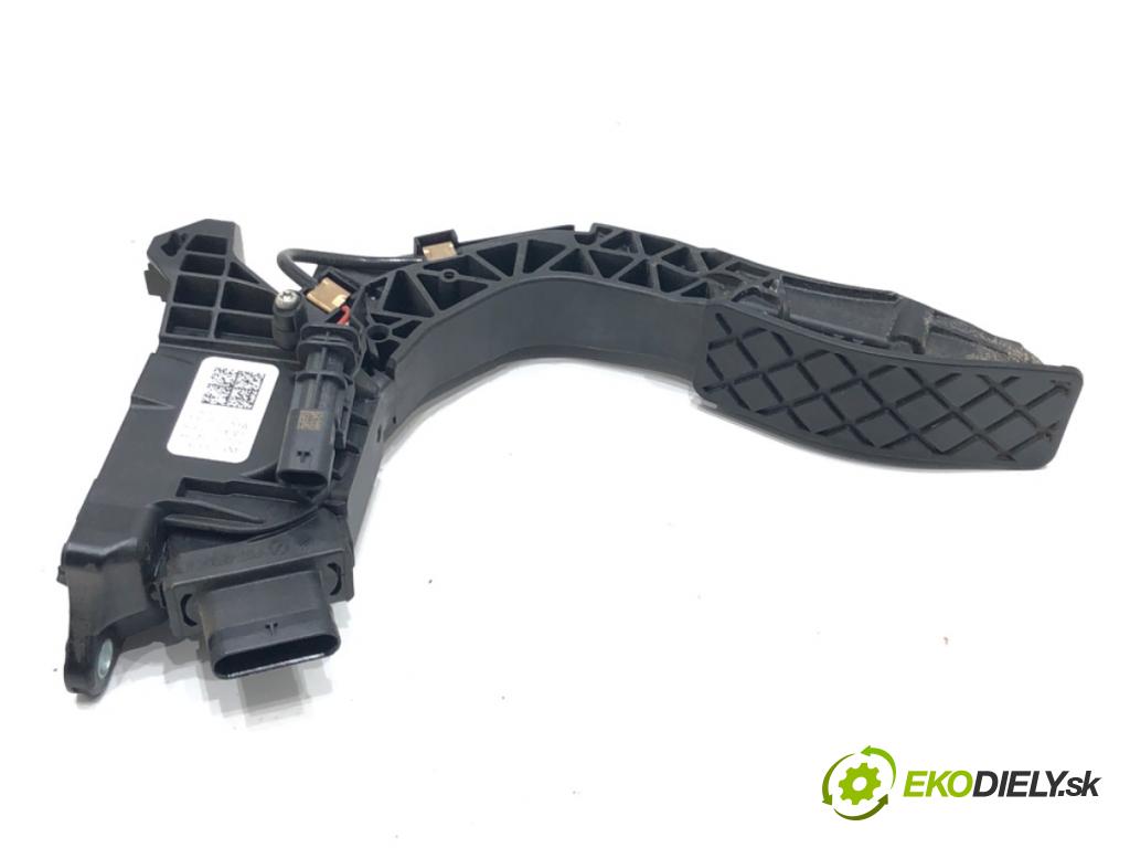 AUDI A8 D5 (4N2, 4N8) 2017 - 2022    60 TFSI Mild Hybrid quattro 338 kW [460 KM] Hybryda silnik benzynowy / elektryczny 2018 - 2022  Potenciometer plynu 4N1723523 (Pedále)