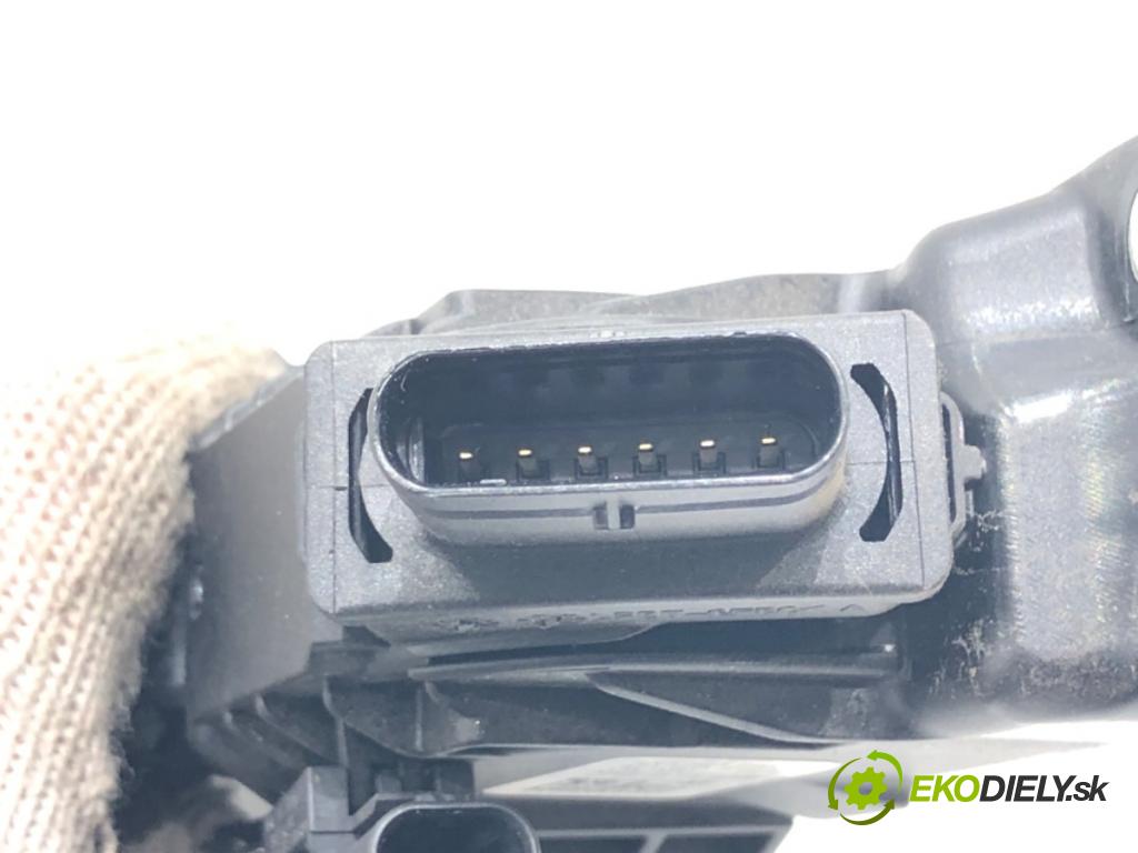 AUDI A8 D5 (4N2, 4N8) 2017 - 2022    60 TFSI Mild Hybrid quattro 338 kW [460 KM] Hybryda silnik benzynowy / elektryczny 2018 - 2022  Potenciometer plynu 4N1723523 (Pedále)