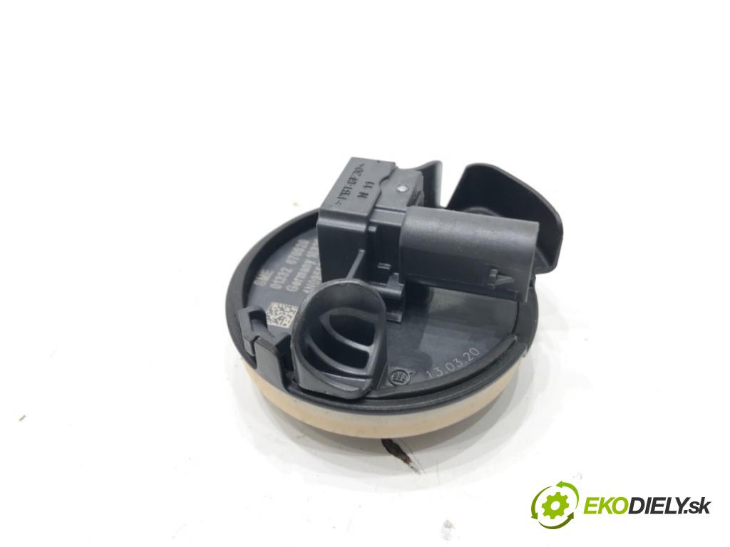 AUDI A8 D5 (4N2, 4N8) 2017 - 2022    60 TFSI Mild Hybrid quattro 338 kW [460 KM] Hybryda silnik benzynowy / elektryczny 2018 - 2022  Snímač nárazu 4N0955557A (Snímače nárazu)