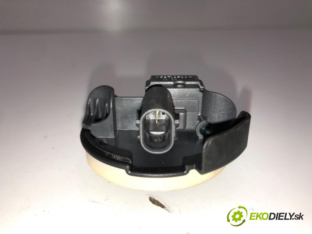 AUDI A8 D5 (4N2, 4N8) 2017 - 2022    60 TFSI Mild Hybrid quattro 338 kW [460 KM] Hybryda silnik benzynowy / elektryczny 2018 - 2022  Snímač nárazu 4N0955557A (Snímače nárazu)