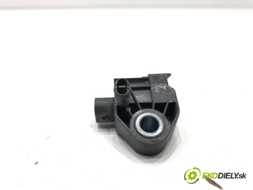 AUDI A8 D5 (4N2, 4N8) 2017 - 2022    60 TFSI Mild Hybrid quattro 338 kW [460 KM] Hybryda silnik benzynowy / elektryczny 2018 - 2022  Snímač nárazu 4N0959651D (Snímače nárazu)