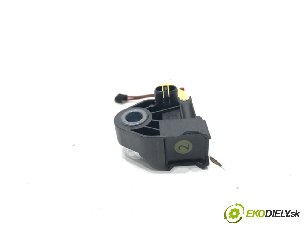 AUDI A8 D5 (4N2, 4N8) 2017 - 2022    60 TFSI Mild Hybrid quattro 338 kW [460 KM] Hybryda silnik benzynowy / elektryczny 2018 - 2022  Snímač nárazu 4N0959651D (Snímače nárazu)