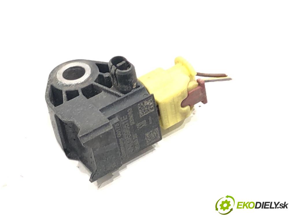 AUDI A8 D5 (4N2, 4N8) 2017 - 2022    60 TFSI Mild Hybrid quattro 338 kW [460 KM] Hybryda silnik benzynowy / elektryczny 2018 - 2022  Snímač nárazu 4N0959651E (Snímače nárazu)