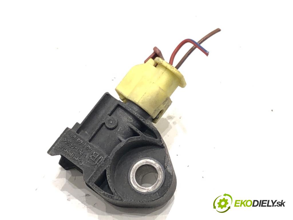 AUDI A8 D5 (4N2, 4N8) 2017 - 2022    60 TFSI Mild Hybrid quattro 338 kW [460 KM] Hybryda silnik benzynowy / elektryczny 2018 - 2022  Snímač nárazu 4N0959651E (Snímače nárazu)