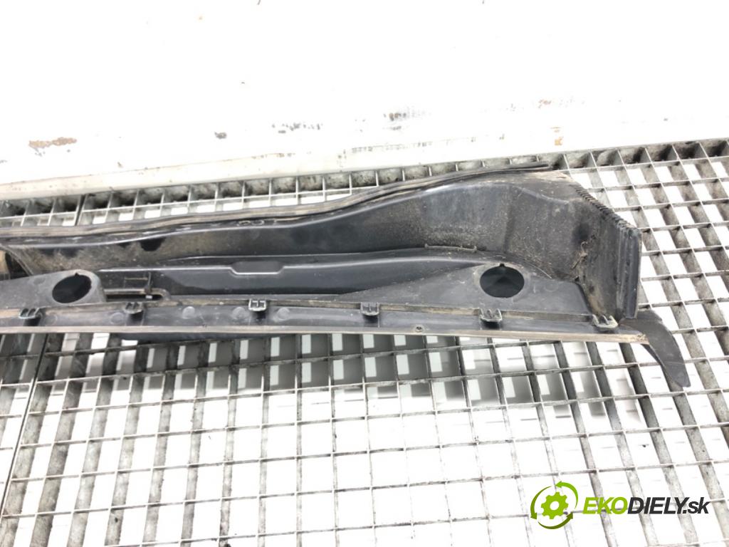 KIA RIO II (JB) 2005 - 2011    1.4 16V 71 kW [97 KM] benzyna 2005 - 2011  Torpédo, plast pod čelné okno 86150-1G000 (Torpéda)