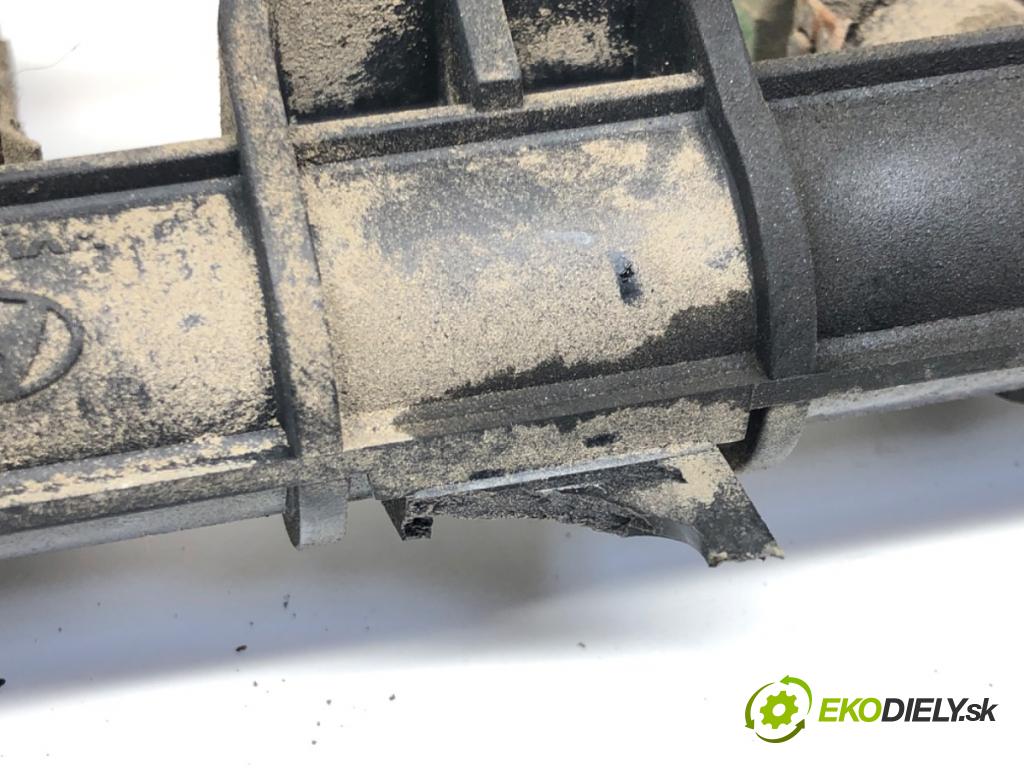 KIA RIO II (JB) 2005 - 2011    1.4 16V 71 kW [97 KM] benzyna 2005 - 2011  Lišta vstrekovacia  (Vstrekovacie lišty)