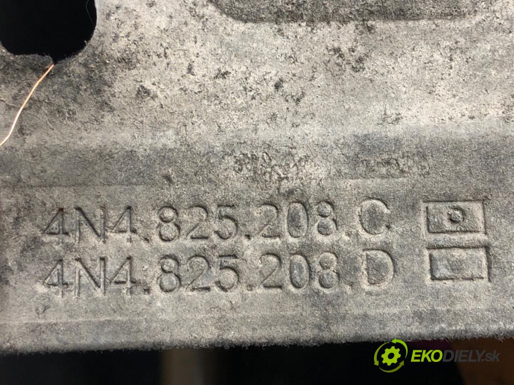AUDI A8 D5 (4N2, 4N8) 2017 - 2022    60 TFSI Mild Hybrid quattro 338 kW [460 KM] Hybryda silnik benzynowy / elektryczny 2018 - 2022  Clona Náhradný diel podvozku pravá 4N4825208C