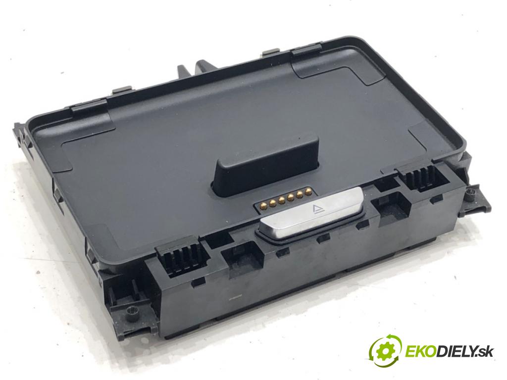 AUDI A8 D5 (4N2, 4N8) 2017 - 2022    60 TFSI Mild Hybrid quattro 338 kW [460 KM] Hybryda silnik benzynowy / elektryczny 2018 - 2022  Držiak 4N0035705A